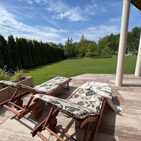 Lakehouse Giewartow Bagian luar foto